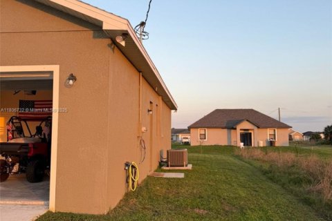 House in LaBelle, Florida 4 bedrooms, 133.69 sq.m. № 1739502 - photo 11