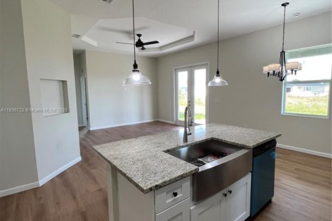 House in LaBelle, Florida 4 bedrooms, 133.69 sq.m. № 1739502 - photo 24