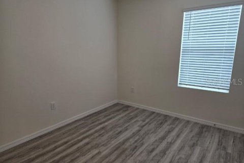 Touwnhouse à louer à Winter Haven, Floride: 4 chambres, 161.65 m2 № 2092986 - photo 12