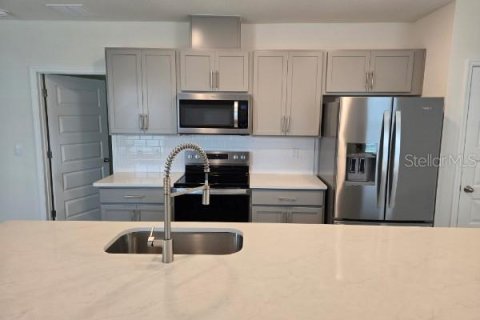 Touwnhouse à louer à Winter Haven, Floride: 4 chambres, 161.65 m2 № 2092986 - photo 6