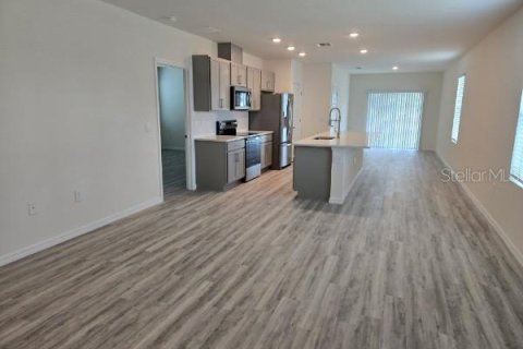 Touwnhouse à louer à Winter Haven, Floride: 4 chambres, 161.65 m2 № 2092986 - photo 9
