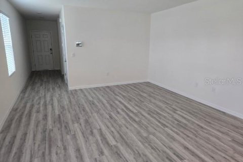 Touwnhouse à louer à Winter Haven, Floride: 4 chambres, 161.65 m2 № 2092986 - photo 8