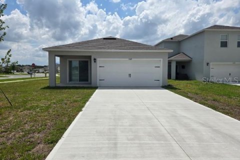 Touwnhouse à louer à Winter Haven, Floride: 4 chambres, 161.65 m2 № 2092986 - photo 2