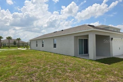 Touwnhouse à louer à Winter Haven, Floride: 4 chambres, 161.65 m2 № 2092986 - photo 3