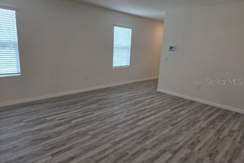 Touwnhouse à louer à Winter Haven, Floride: 4 chambres, 161.65 m2 № 2092986 - photo 11