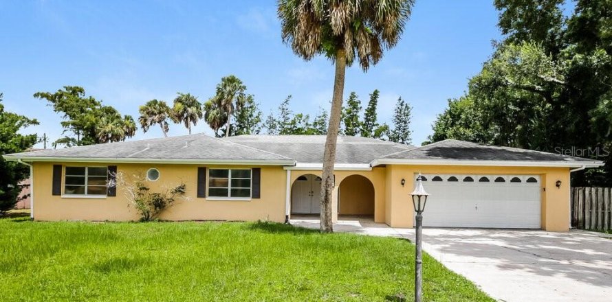 Casa en Fort Myers, Florida 5 dormitorios, 291.99 m2 № 1918005