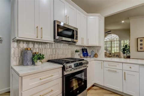 Villa ou maison à vendre à Tampa, Floride: 3 chambres, 160.81 m2 № 1910780 - photo 11