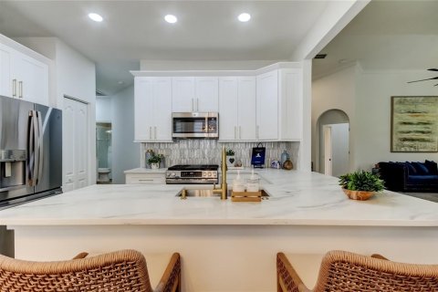 Villa ou maison à vendre à Tampa, Floride: 3 chambres, 160.81 m2 № 1910780 - photo 13
