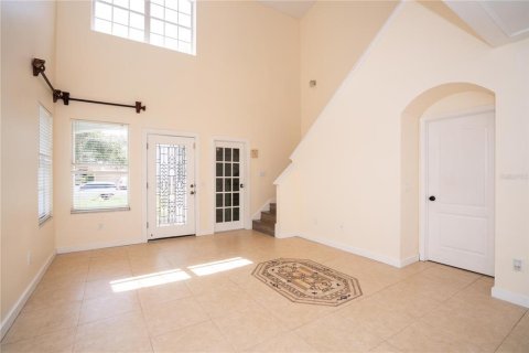 House in Tampa, Florida 4 bedrooms, 139.54 sq.m. № 2212680 - photo 14