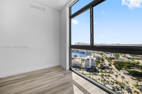 Appartement à louer à Hallandale Beach, Floride: 3 chambres, 155.52 m2 № 1977462 - photo 17