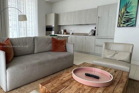 Condominio en alquiler en Hollywood, Florida, 1 dormitorio, 65.12 m2 № 1949970 - foto 4