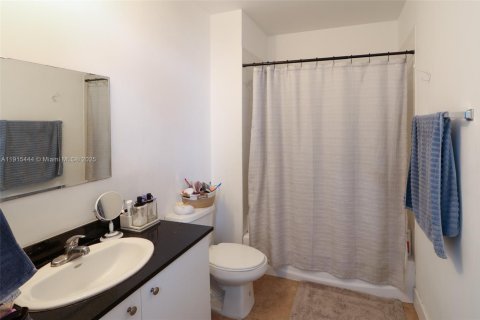 Copropriété à vendre à Miami, Floride: 2 chambres, 88.26 m2 № 1971597 - photo 21