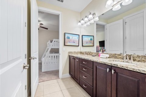 Casa en venta en Kissimmee, Florida, 8 dormitorios, 316.98 m2 № 1541350 - foto 21