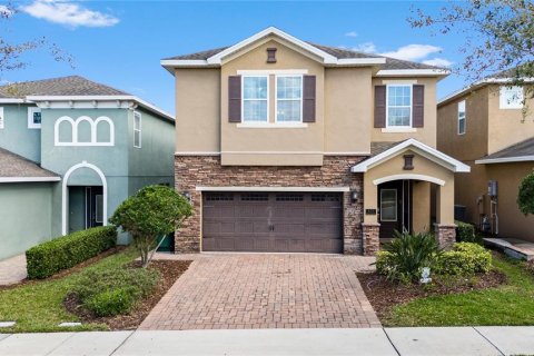 Casa en venta en Kissimmee, Florida, 8 dormitorios, 316.98 m2 № 1541350 - foto 1