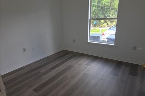 Duplex in Tampa, Florida 5 bedrooms, 181.16 sq.m. № 2213112 - photo 7