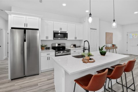 Villa ou maison à louer à Citrus Springs, Floride: 4 chambres, 171.4 m2 № 2413415 - photo 7