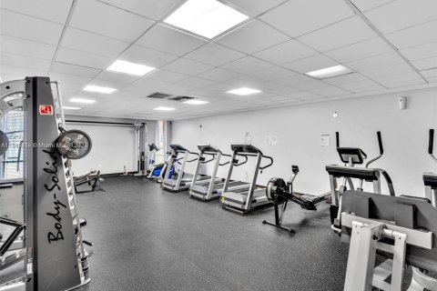 Condominio en alquiler en North Miami Beach, Florida, 2 dormitorios, 100.8 m2 № 1981152 - foto 4