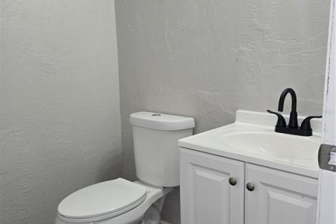 Adosado en venta en Lutz, Florida, 2 dormitorios, 68.38 m2 № 1905956 - foto 7