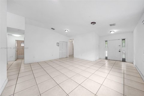 Купить виллу или дом в Майами, Флорида 4 спальни, 169.73м2, № 2049070 - фото 3