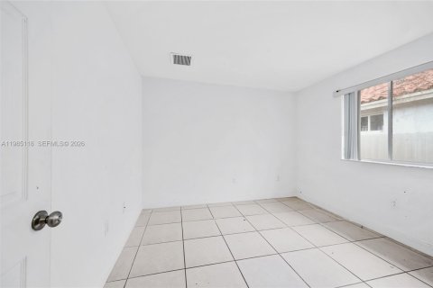 Купить виллу или дом в Майами, Флорида 4 спальни, 169.73м2, № 2049070 - фото 17