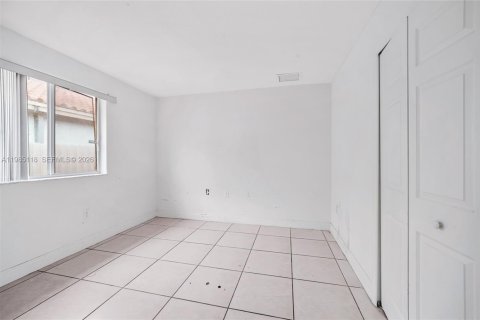 Купить виллу или дом в Майами, Флорида 4 спальни, 169.73м2, № 2049070 - фото 15