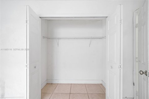 Купить виллу или дом в Майами, Флорида 4 спальни, 169.73м2, № 2049070 - фото 18