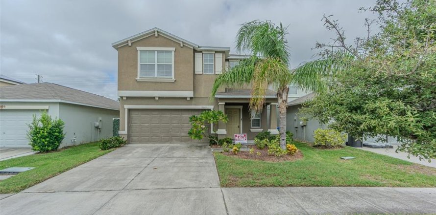 Casa en Wimauma, Florida 6 dormitorios, 244.7 m2 № 2387568