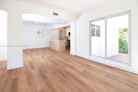 Villa ou maison à louer à Hollywood, Floride: 4 chambres, 214.05 m2 № 2029197 - photo 20