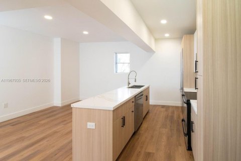 Villa ou maison à louer à Hollywood, Floride: 4 chambres, 214.05 m2 № 2029197 - photo 29