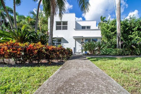 Villa ou maison à louer à Hollywood, Floride: 4 chambres, 214.05 m2 № 2029197 - photo 6