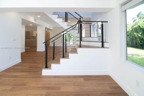 Villa ou maison à louer à Hollywood, Floride: 4 chambres, 214.05 m2 № 2029197 - photo 19