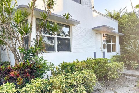 Villa ou maison à louer à Hollywood, Floride: 4 chambres, 214.05 m2 № 2029197 - photo 7