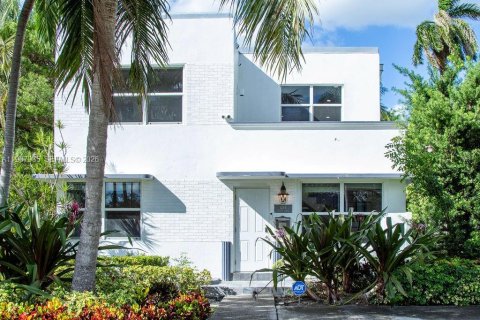 Villa ou maison à louer à Hollywood, Floride: 4 chambres, 214.05 m2 № 2029197 - photo 9