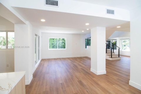 Villa ou maison à louer à Hollywood, Floride: 4 chambres, 214.05 m2 № 2029197 - photo 21