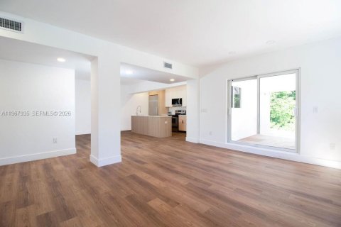 Villa ou maison à louer à Hollywood, Floride: 4 chambres, 214.05 m2 № 2029197 - photo 23