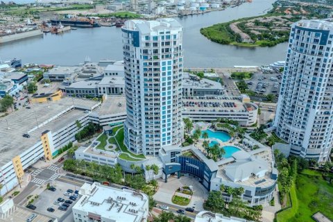 Condominio en venta en Tampa, Florida, 3 dormitorios, 423.45 m2 № 1847830 - foto 1