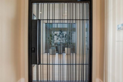 Condominio en venta en Tampa, Florida, 3 dormitorios, 423.45 m2 № 1847830 - foto 4