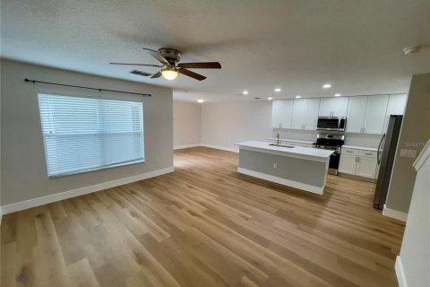 Touwnhouse à louer à Orlando, Floride: 2 chambres, 152.64 m2 № 2425436 - photo 9