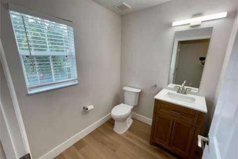 Touwnhouse à louer à Orlando, Floride: 2 chambres, 152.64 m2 № 2425436 - photo 2