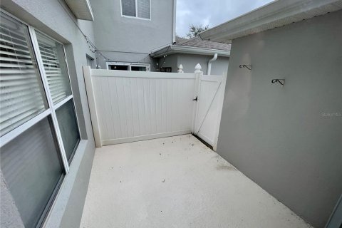 Touwnhouse à louer à Orlando, Floride: 2 chambres, 152.64 m2 № 2425436 - photo 3