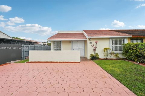 Дом в Майами, Флорида 2 спальни, 104.05м2 № 2051072