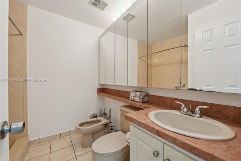 Купить виллу или дом в Майами, Флорида 2 спальни, 104.05м2, № 2051072 - фото 23