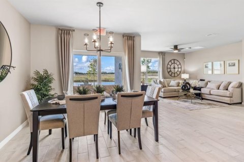 House in Punta Gorda, Florida 4 bedrooms, 169.83 sq.m. № 1765481 - photo 9