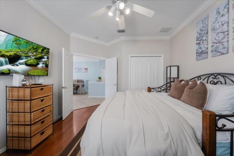 House in Fort Myers, Florida 4 bedrooms, 282.05 sq.m. № 1553984 - photo 6