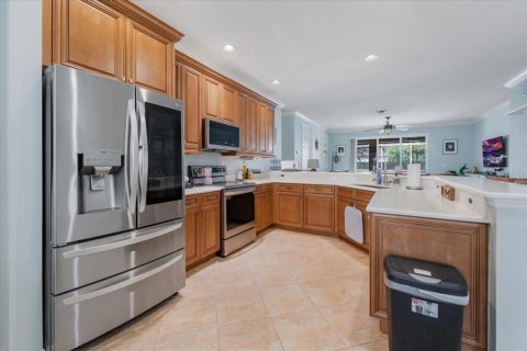 House in Fort Myers, Florida 4 bedrooms, 282.05 sq.m. № 1553984 - photo 12