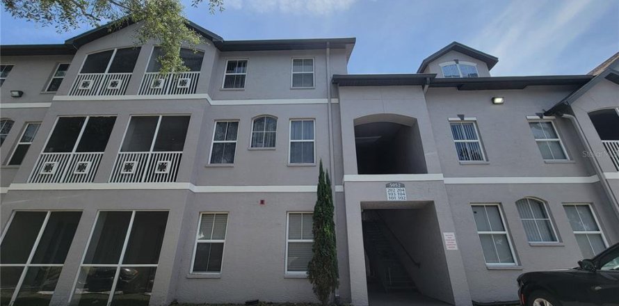 Condo in Tampa, Florida, 2 bedrooms № 2104830