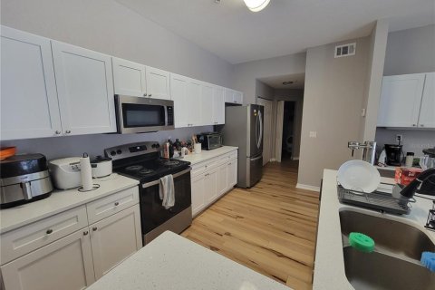 Condo in Tampa, Florida, 2 bedrooms № 2104830 - photo 3