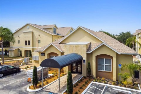 Condo in Tampa, Florida, 2 bedrooms № 2104830 - photo 22