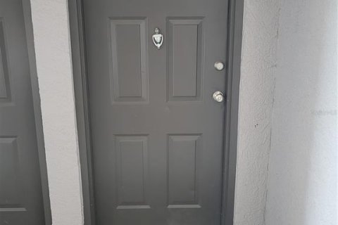 Condo in Tampa, Florida, 2 bedrooms № 2104830 - photo 13