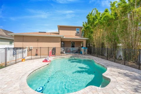 Villa ou maison à vendre à Wesley Chapel, Floride: 4 chambres, 206.06 m2 № 2201930 - photo 3